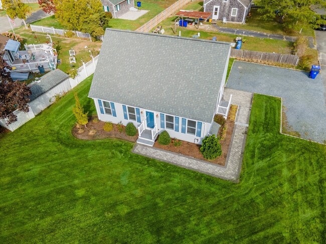 Foto del edificio - 280 Barlows Landing Rd