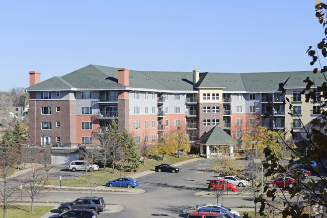 Louisiana Oaks Apartments - Saint Louis Park, MN | Apartments.com