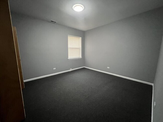 Foto del edificio - 909 S Drexel Blvd