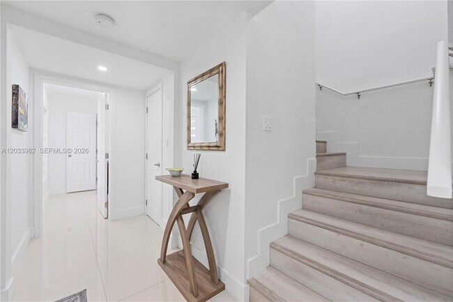 Foto del edificio - 9780 SW 19th St