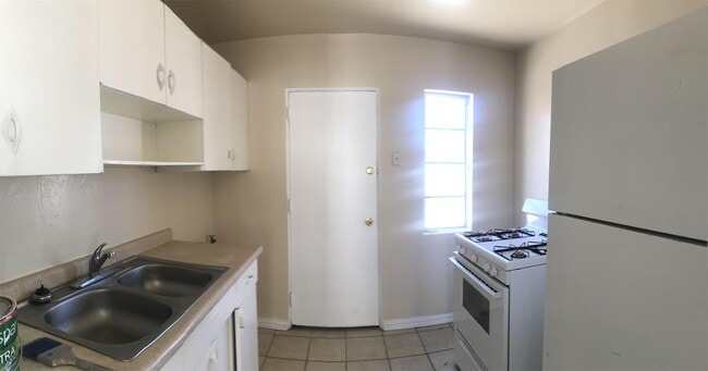 Foto del edificio - 1400 St Johns Dr