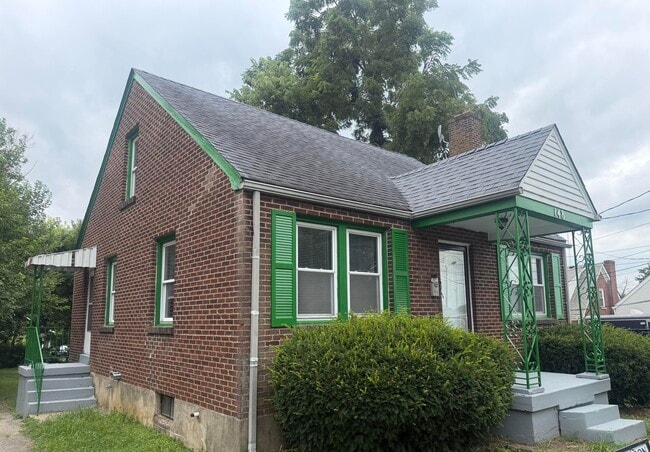 Building Photo - 148 Fairlawn Ave