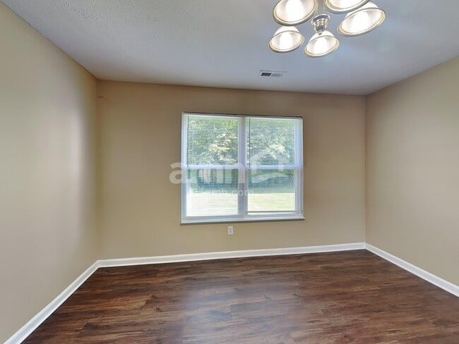 Building Photo - 6770 W Denton Dr