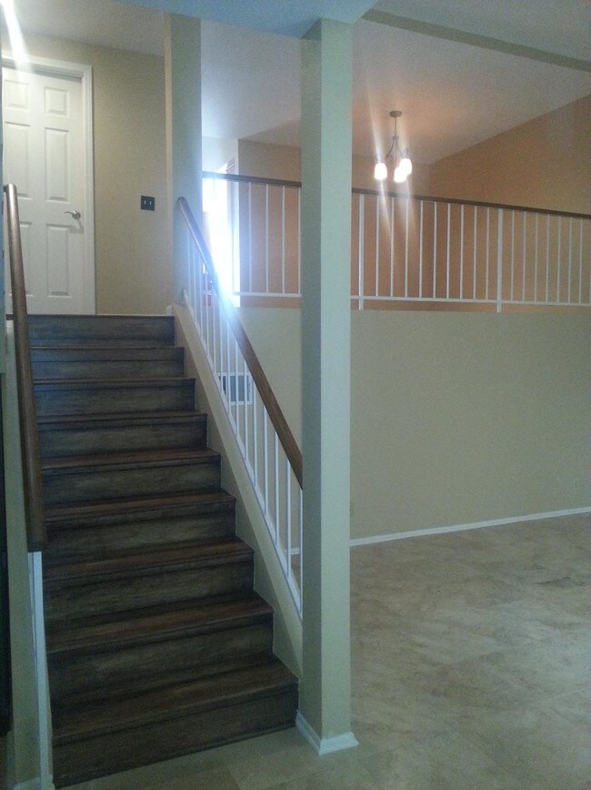 Building Photo - 26128 Alizia Canyon Dr