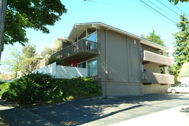 Building Photo - Mauna Loa