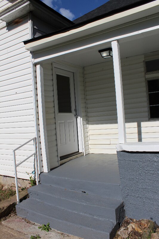 Building Photo - 312 N Elliott Ave