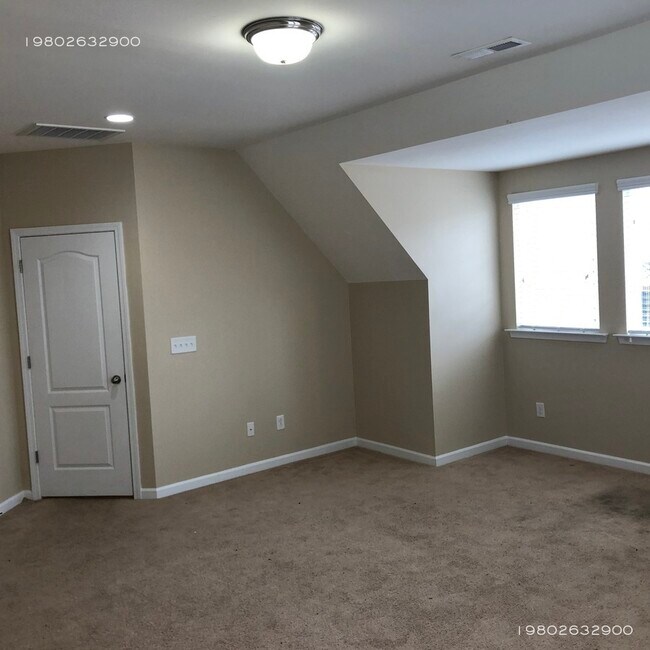 Building Photo - 8427 Fairlight Drive