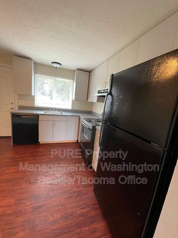 Foto del edificio - 9816 20th Ave SW