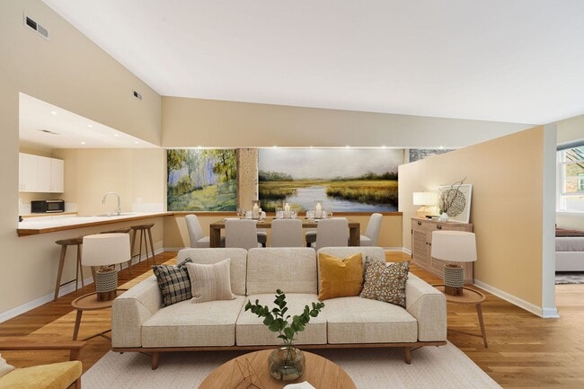 Foto del edificio - Stylish Studio Condo in Downtown Asheville...