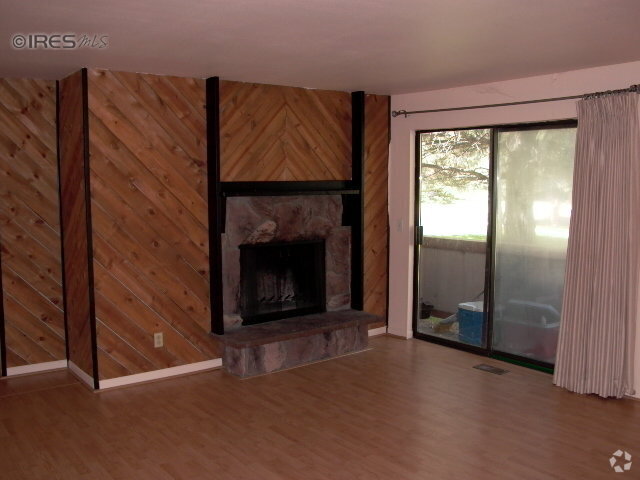 Building Photo - 6495 Kalua Rd