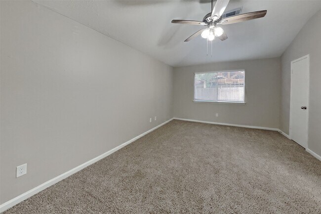 Building Photo - 28811 Stapleford St