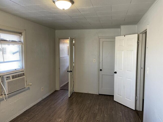 Foto del edificio - 316 SW 27th St