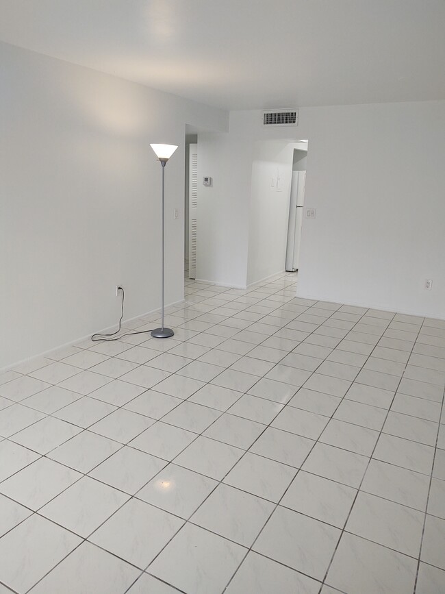 7787 SW 86th St, Miami, FL 33143 Condo for Rent in Miami, FL