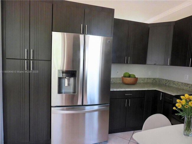 Foto del edificio - 15643 NW 12th Rd