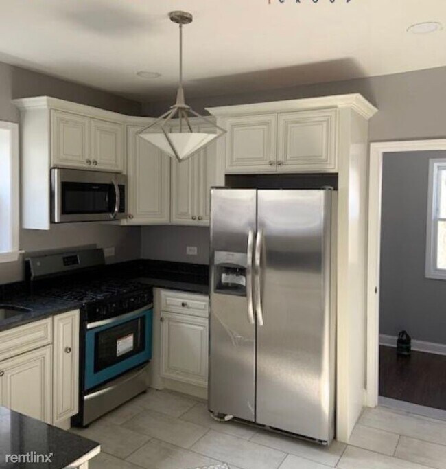 Foto del edificio - 3 br, 2 bath House - 8240 S Chappel Ave
