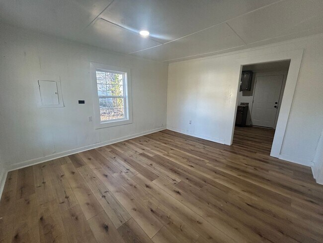 Building Photo - 416 Tyus St