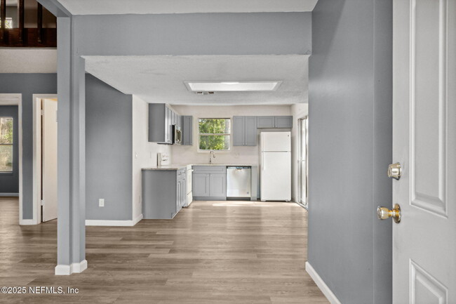 Building Photo - 5217 110th St