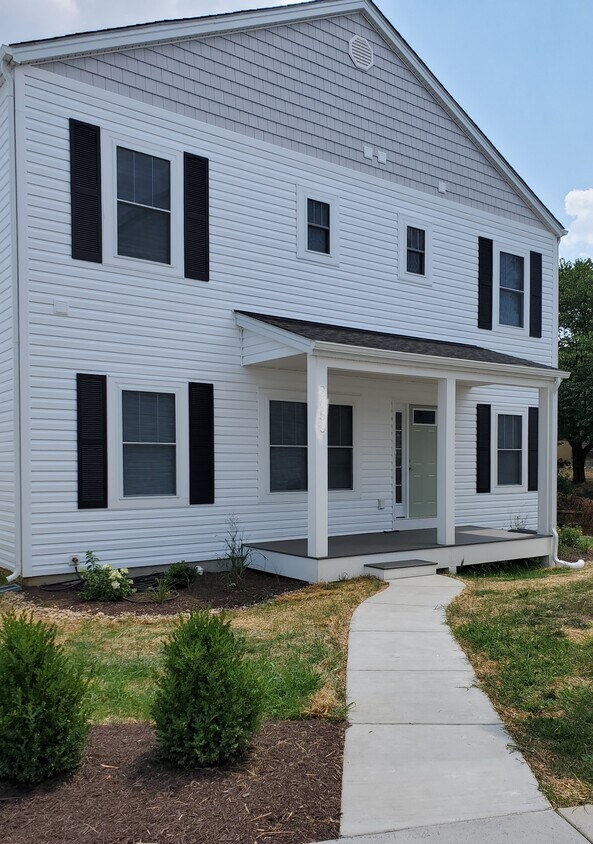2656 Greenport Dr, Rockingham, VA 22801 Townhouse for Rent in
