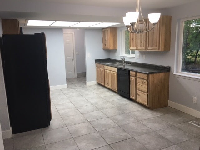 Building Photo - 656 S 170 W