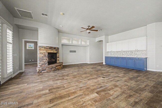Building Photo - 9809 W Bent Tree Dr