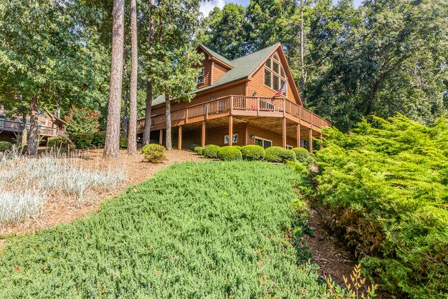 Building Photo - 221 Serenity Bay Dr