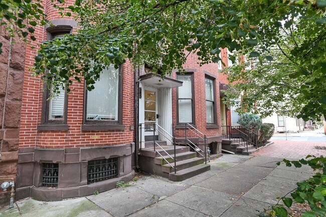 Foto del edificio - 803 N 2nd St