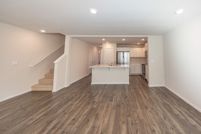 Foto del edificio - Brand New! - 3 Bedroom Townhome in Brush P...