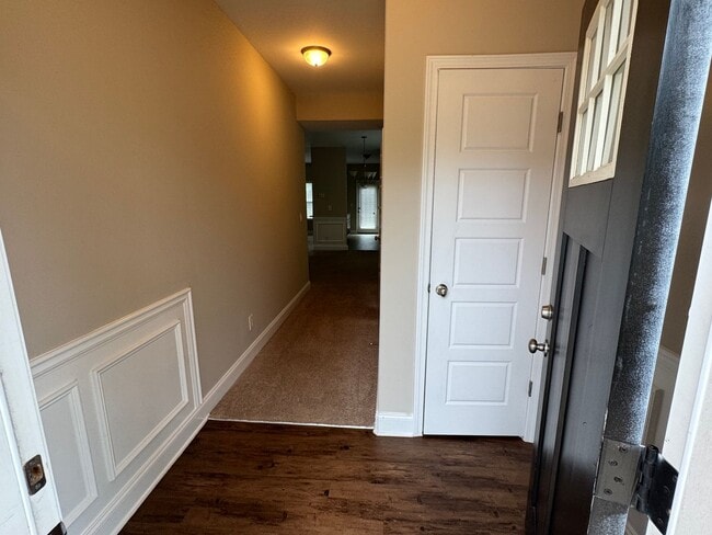 Building Photo - 495 Kirkland Dr