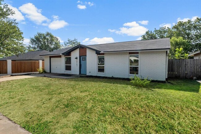 Building Photo - 10107 Floyd Dr