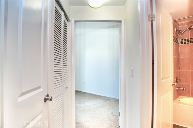 Building Photo - 1358 Scholarship