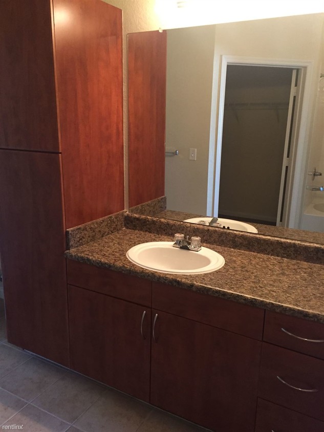 Foto principal - 8481 Narcoossee Rd