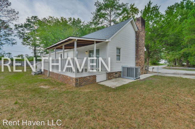 Building Photo - 260 Lloydwood Dr