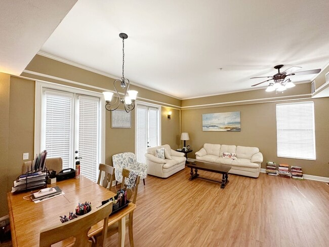 Jackson Square - 2 Bedroom, 2 Bathroom Condo - Jackson Square - 2 Bedroom, 2 Bathroom Condo