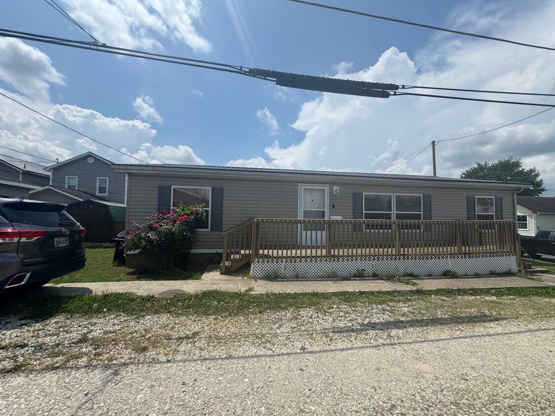 Primary Photo - 214 17th St