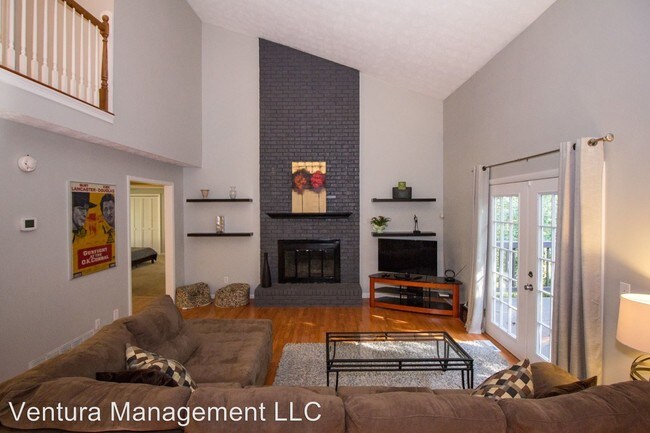 Building Photo - 6 br, 3 bath House - 120 Cedar Cir