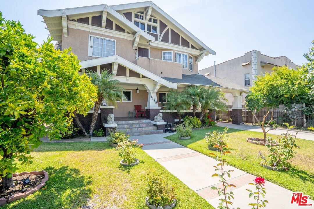 Foto principal - 1188 S Bronson Ave