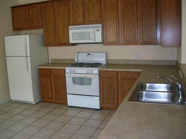 Building Photo - 1609 Jasmine Tr