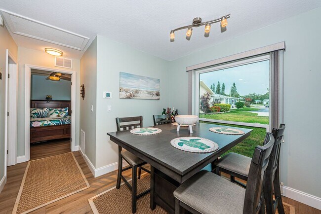 Foto del edificio - 2735 Sherbrooke Ln
