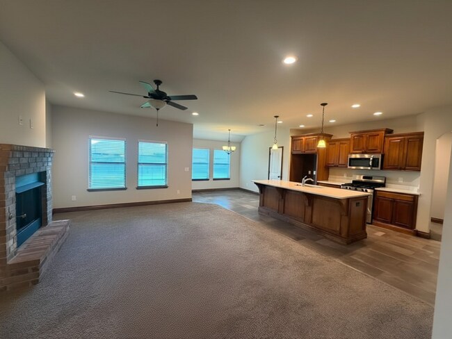 Building Photo - Spacious 4-Bedroom, 2-Bath Home with 2-Car Garage in Yukon!