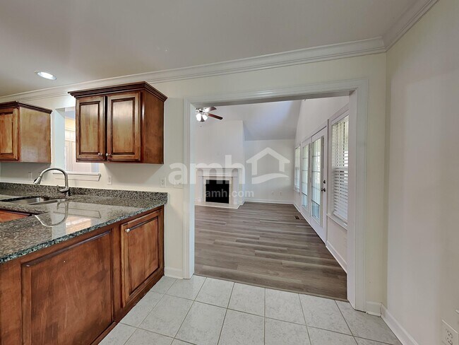 Foto del edificio - 560 Summit Way