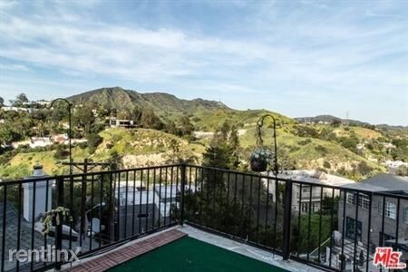 Building Photo - 2 br, 3 bath House - 6837 Cahuenga Park Trl