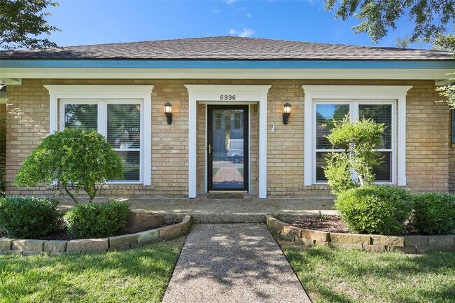 Building Photo - 6936 Brentfield Dr