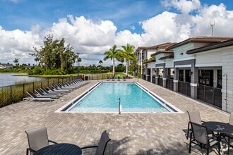 Building Photo - Vista Lago Apartments