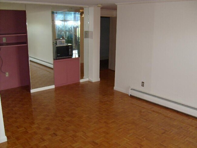 Foto del edificio - 100 Park Terrace Dr