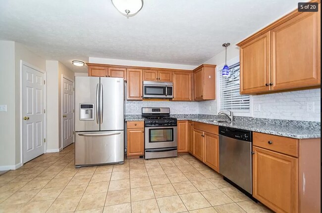 Foto del edificio - 1016 Middlesex St