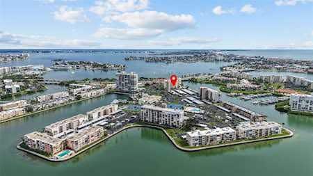 Foto del edificio - 7420 Bay Island Dr S