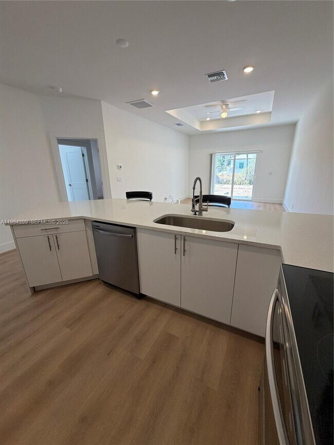 Foto del edificio - 4717 28th St SW