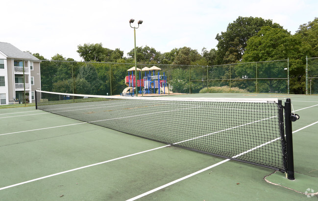 Foto del edificio - Muirfield Woods Apartments