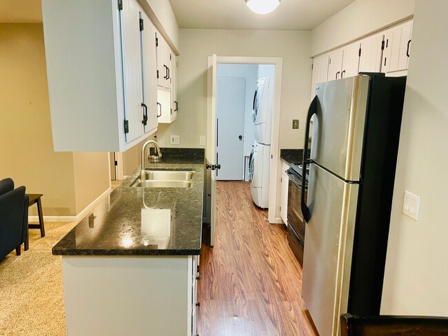 Foto del edificio - 1734 Valleywood Ct