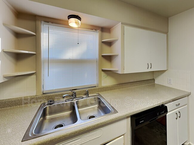 Foto del edificio - 1414 W Gordon Ave
